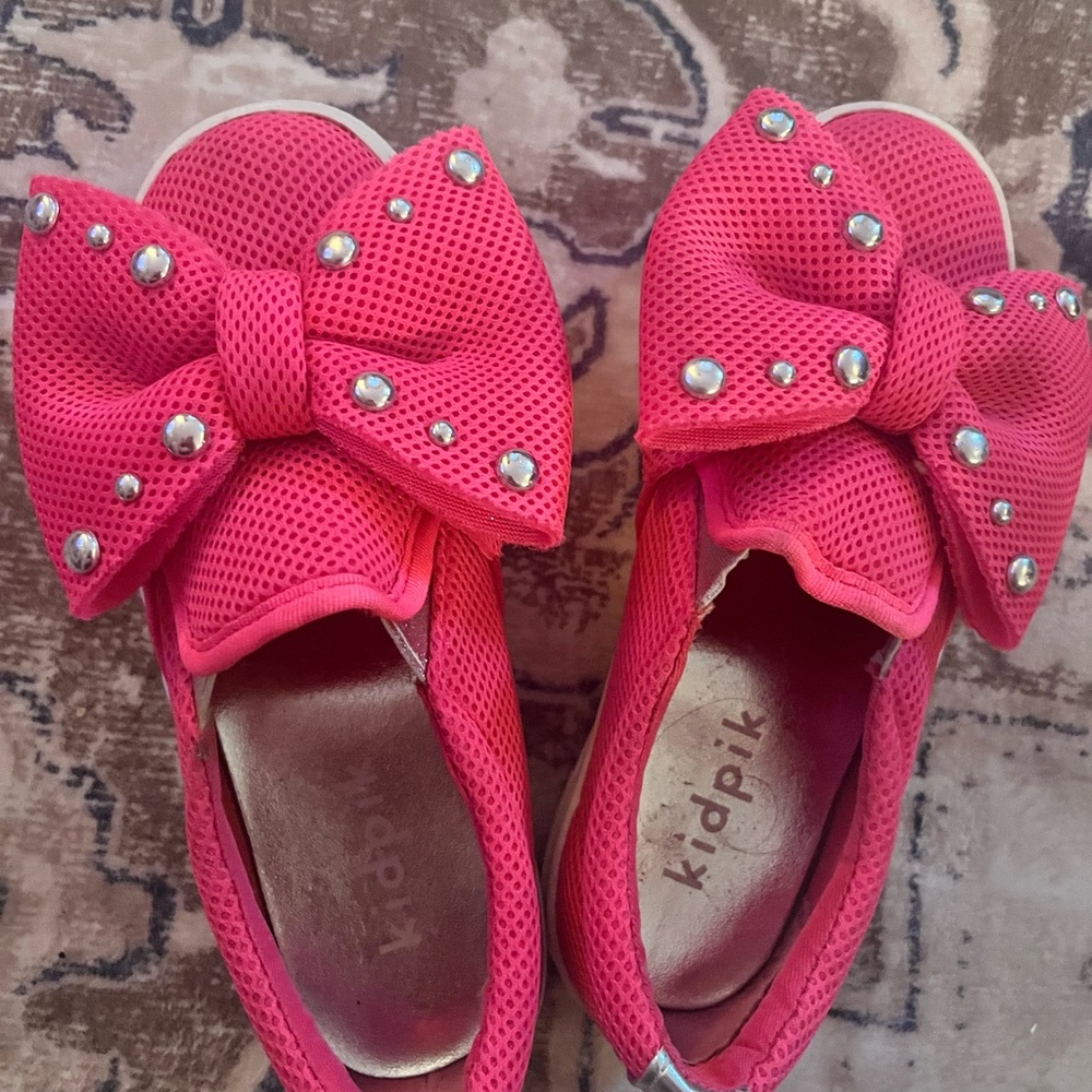Kidpik Fuchsia Bow Dress Shoes
